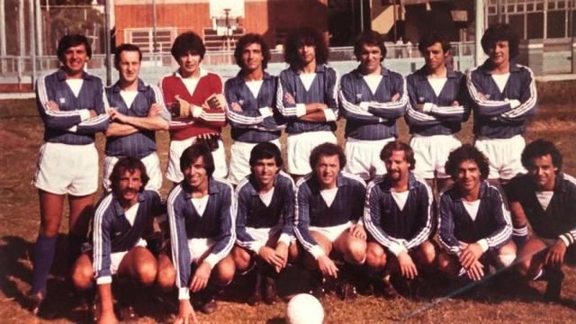 Año 1984 - Torneo interno de fútbol. Monoblock campeón.